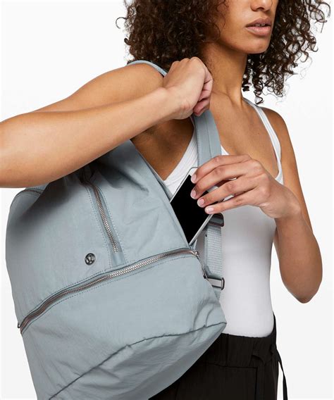 city adventurer backpack dupe : r/lululemon 